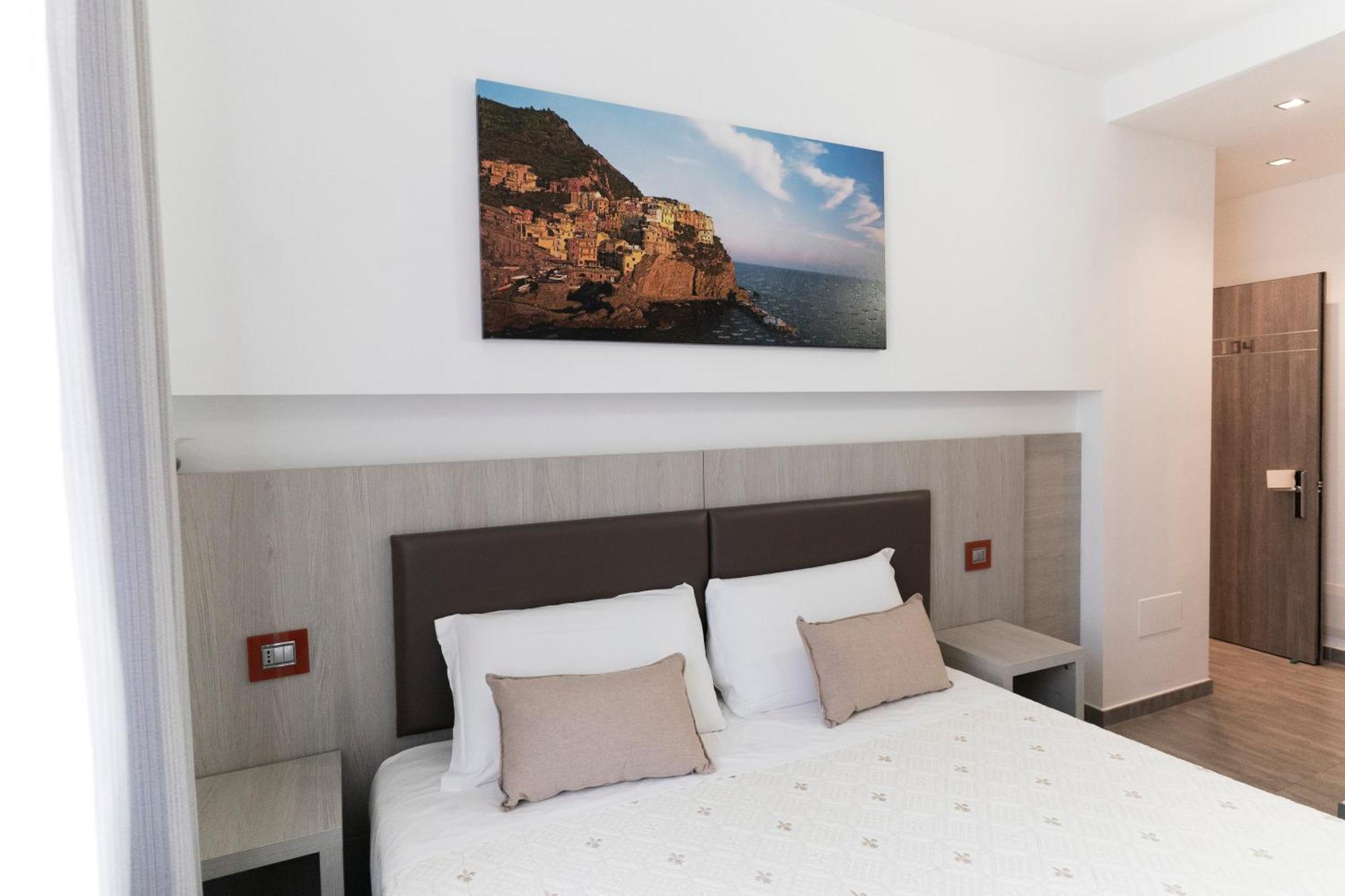 Eden Rooms La Spezia Exteriör bild